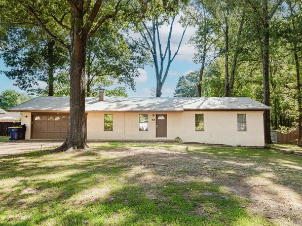 26 Pinewood Dr, Cabot, AR 72023