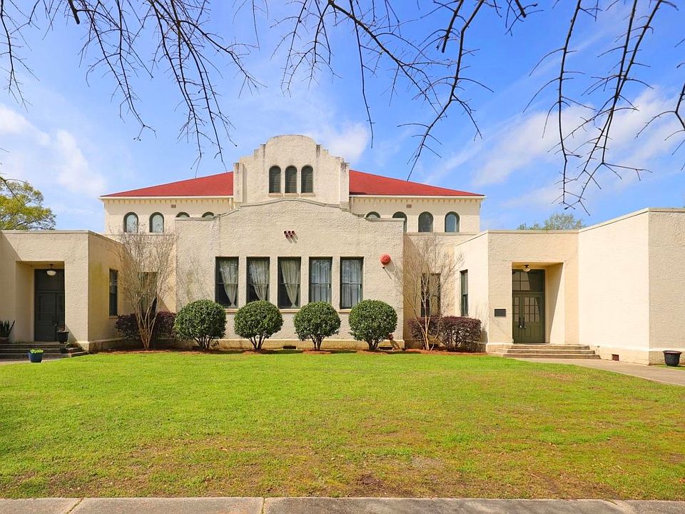 Walthall Condominium