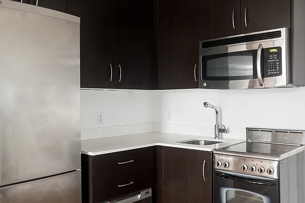 Rented by Compass | media 55