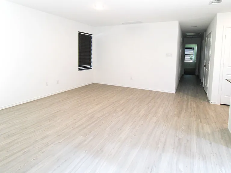 3642 Millbrook Way — Photo 35