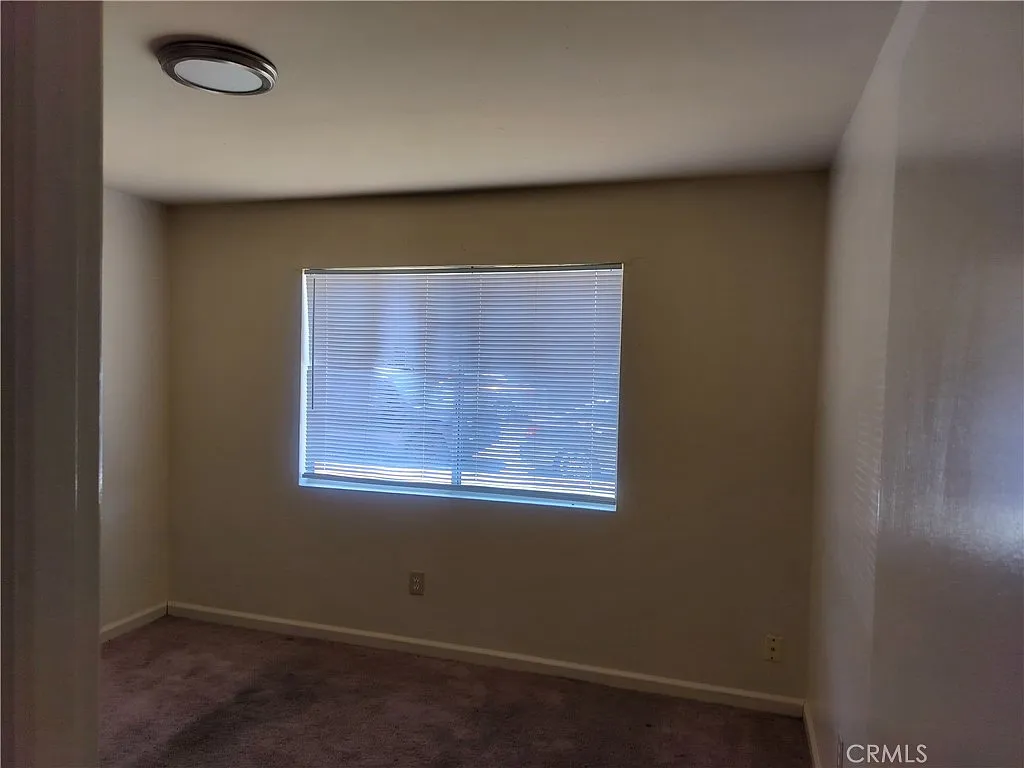 2 bed, 3696 sqft, $1,450 — Photo 3