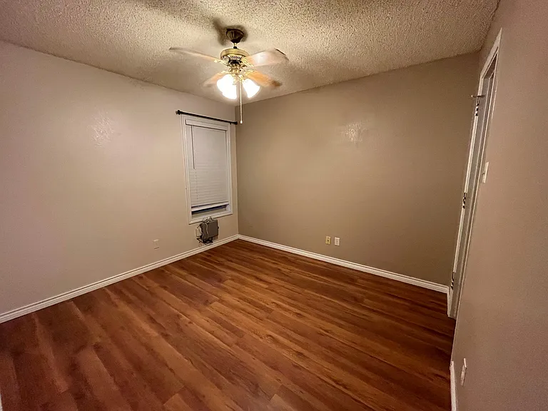 1802 Fairfax Cir — Photo 10