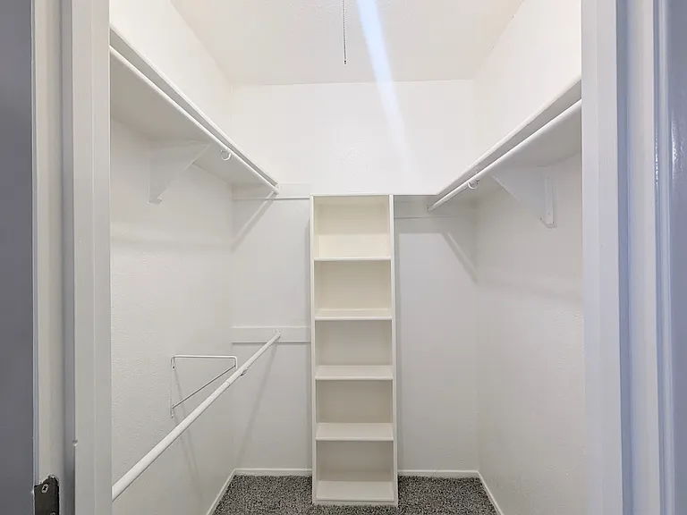 7317 Misty Meadow Dr S — Photo 10