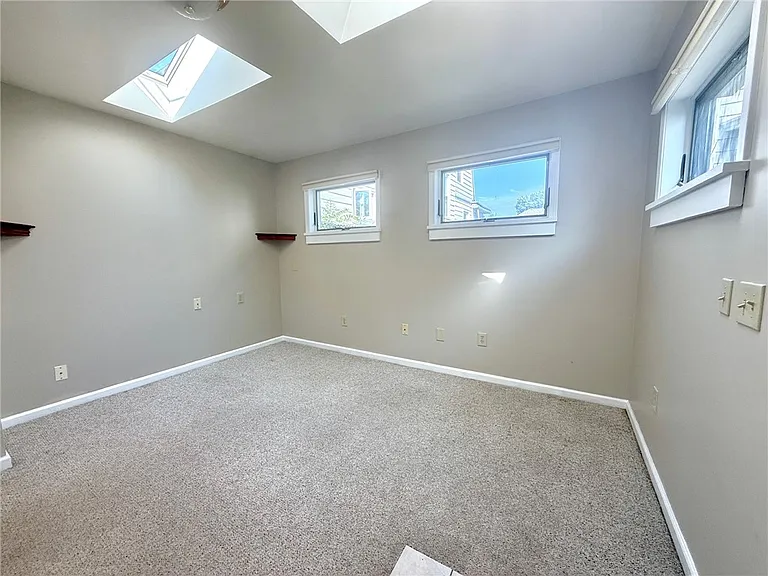 5156 Saint Paul Blvd — Photo 10