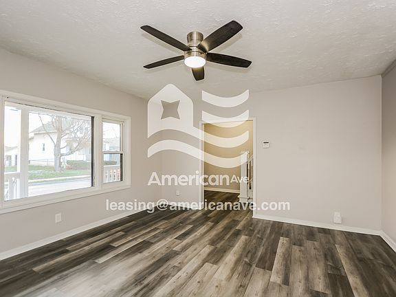 5-Dining Room
