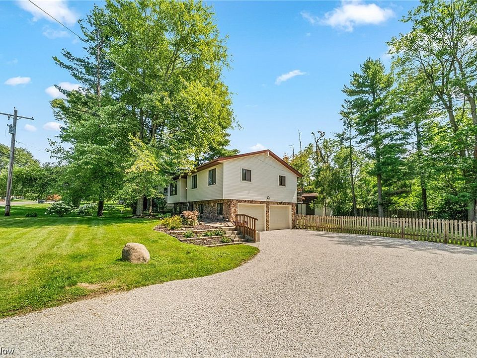 2986 Sandy Lake Rd, Ravenna, OH 44266 Zillow
