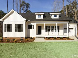 8432 Rhodes Rd, Apex, NC 27539