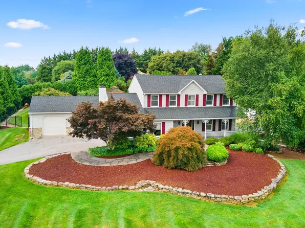 770 Changing Season Rd, Westminster, MD 21157