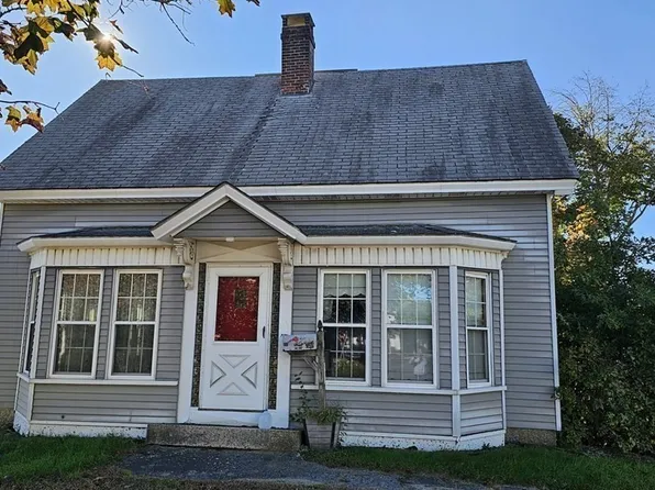 93 School St, Milford, MA 01757