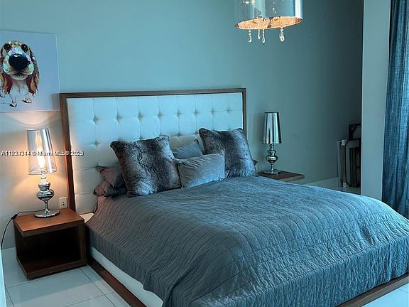 4th image of 900 Biscayne Blvd #34
