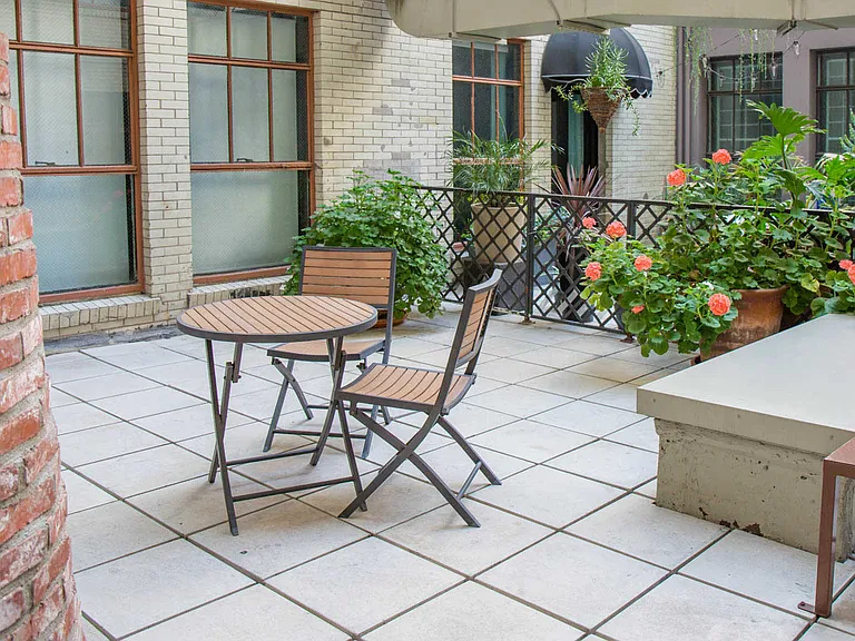 Outdoor Lounge Space