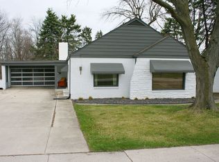229 N White St, Frankfort, IL 60423