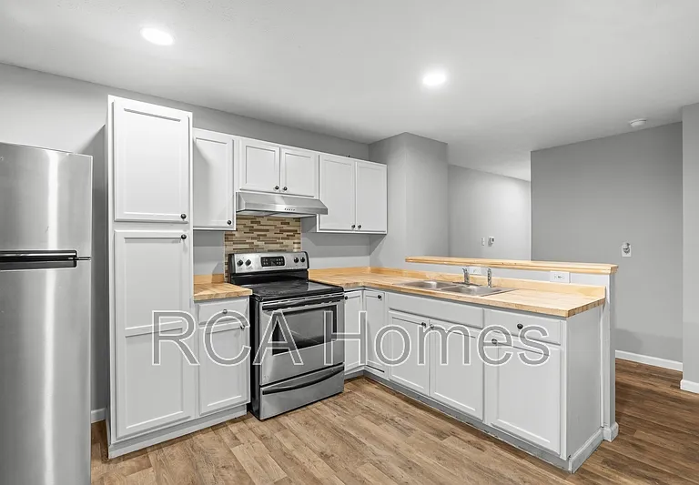 834 W 26th St #834 — Photo 3