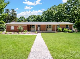 624 Patricia Ave, Harrisburg, NC 28075
