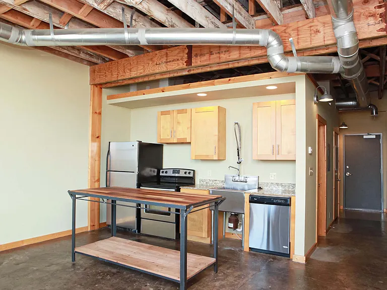 724 S Main Ave #23 — Photo 13