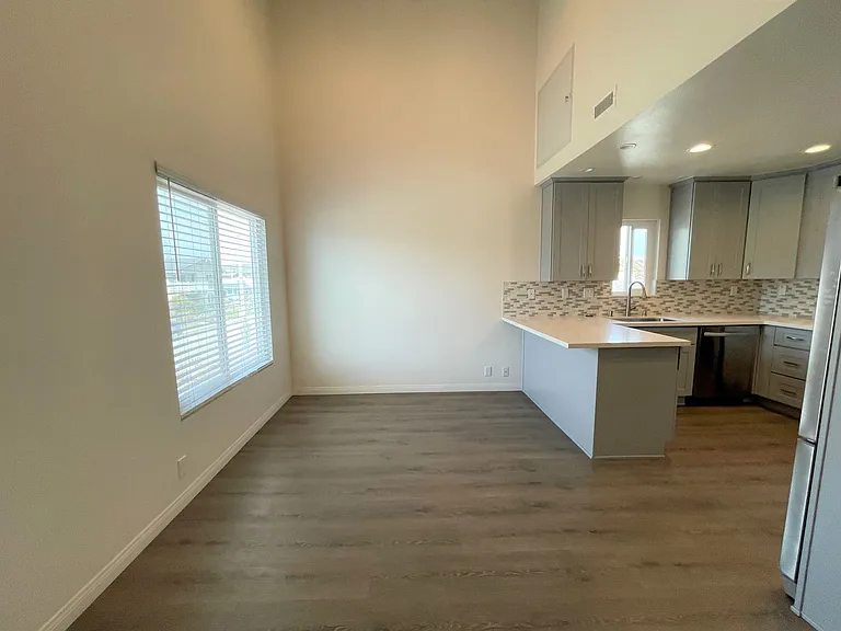 5344 Beachcomber St — Photo 15