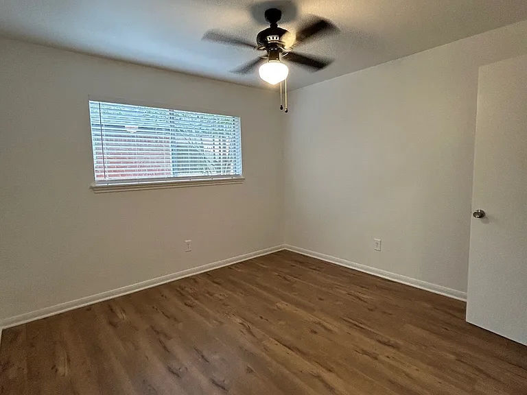 3rd bedroom with walking closet