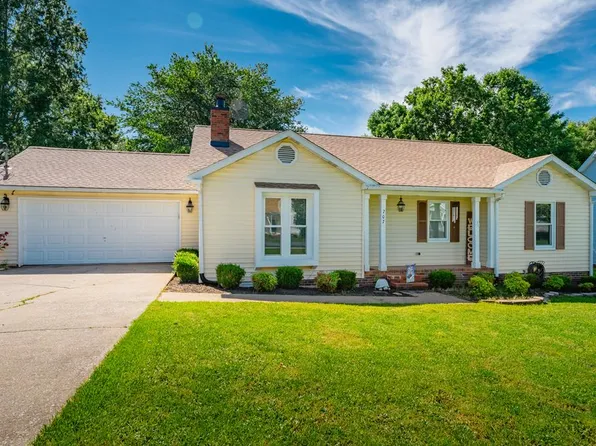 707 Bartlett Ave, Madisonville, KY 42431