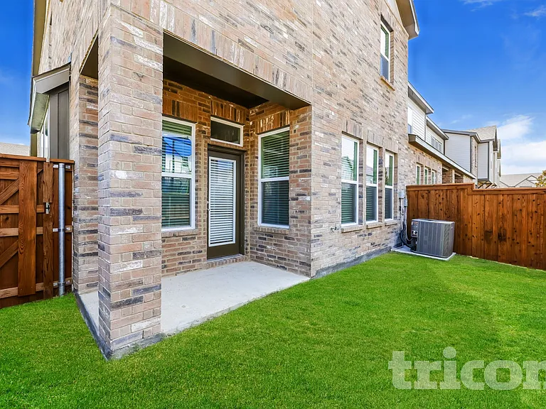 3019 Jasper Trl — Photo 15