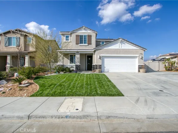 1111 Poinsettia Cir, Calimesa, CA 92320