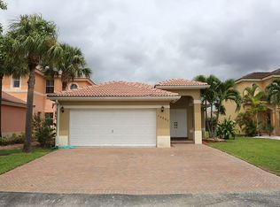 16251 SW 44th Ln, Miami, FL 33185