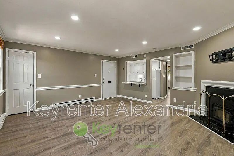 2 bed, 1.0 bath, 703 sqft, $2,850 — Photo 3
