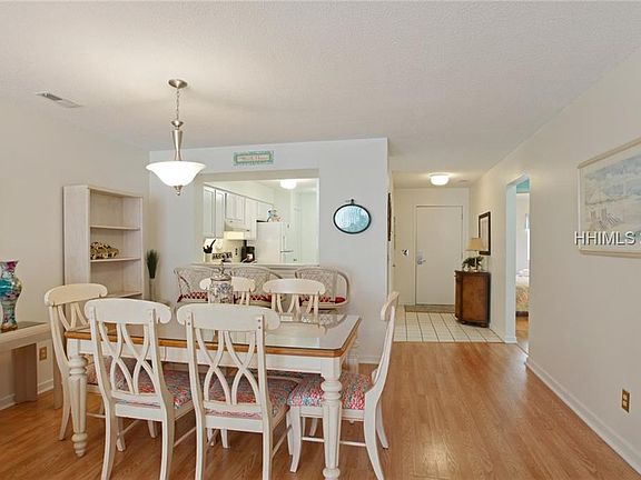 5th image of 36 Deallyon Ave APT 67