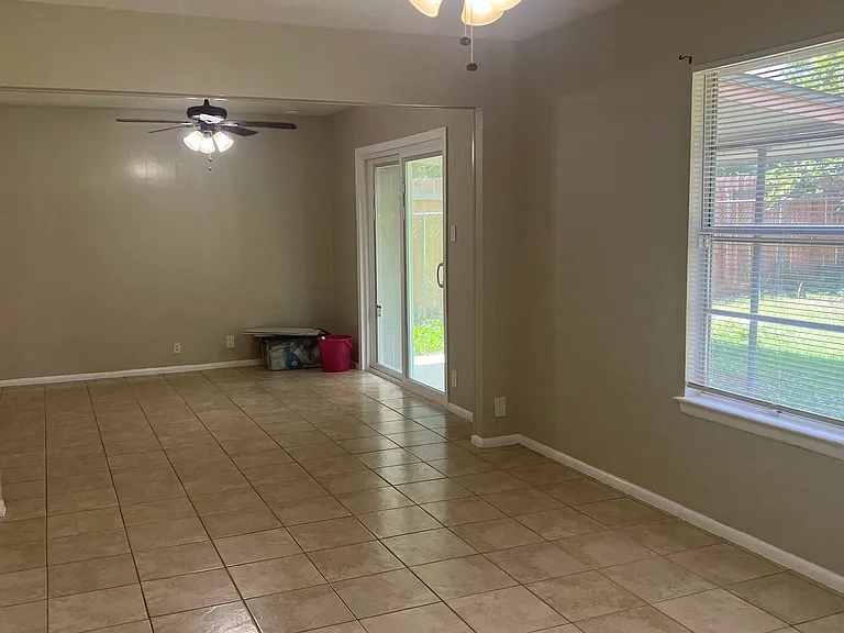 7911 Riata Ave — Photo 11