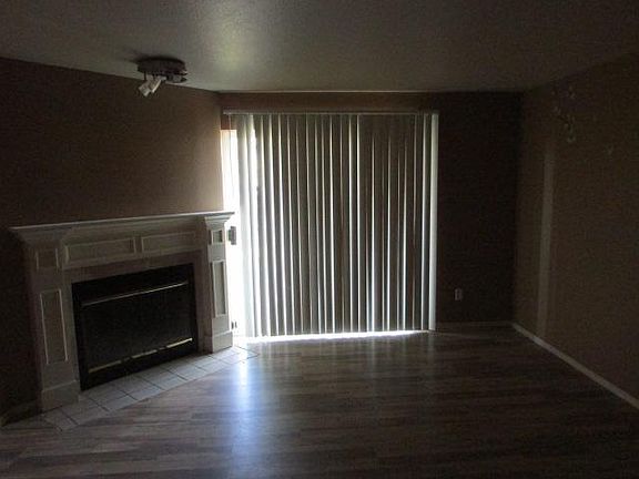 4th image of 22810 30th Ave S Unit B102