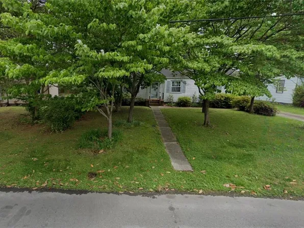 607 Fairview Ln, Portsmouth, VA 23702