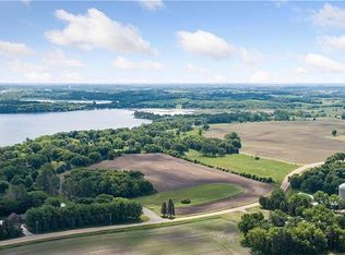 9350 Laketown Rd, Chaska, MN 55318