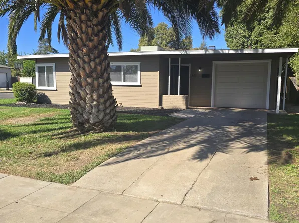 646 W Terrace Ave, Fresno, CA 93705
