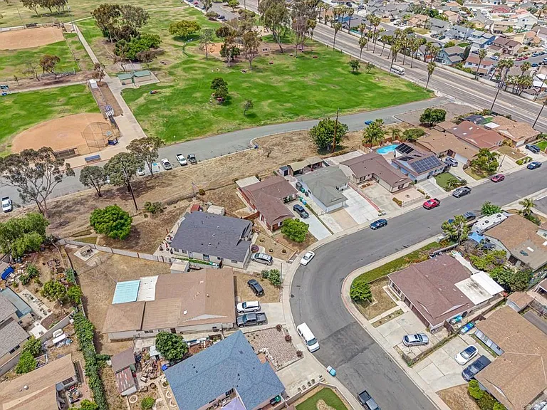 750 Hawaii Ave — Photo 4