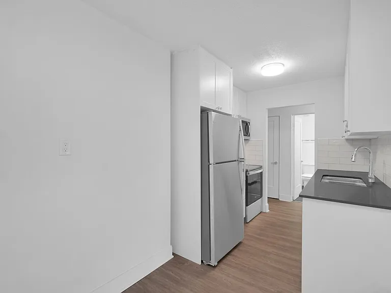 1160 Esquimalt Rd #307 — Photo 6