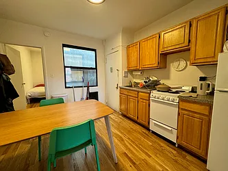 Rented by KNOCKKNOCK LLC