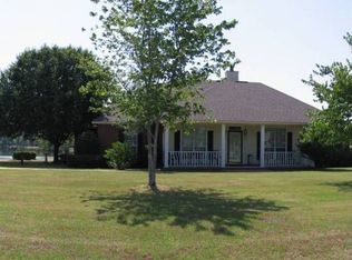 1118 Grier Rd, Wetumpka, AL 36092