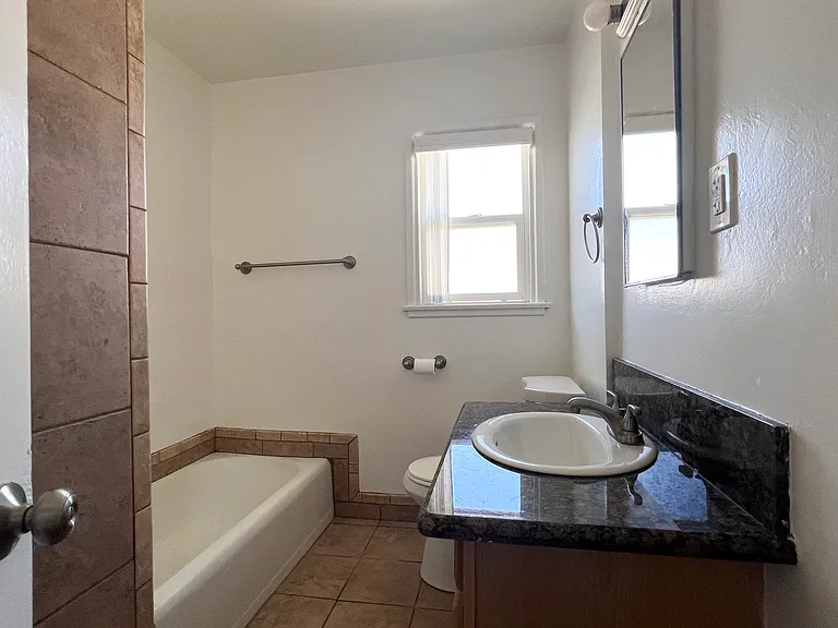 3317 Castle Heights Ave #8 — Photo 13