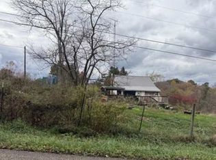 6005 Alamo Rd SE, Carrollton, OH 44615