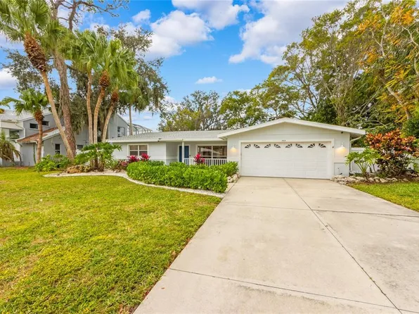 469 Magellan Dr, Sarasota, FL 34243
