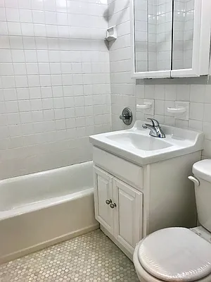 Rented by Living New York | media 40