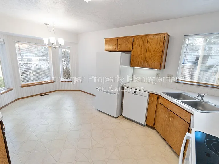 1603 E 33rd Ave #1603 — Photo 13
