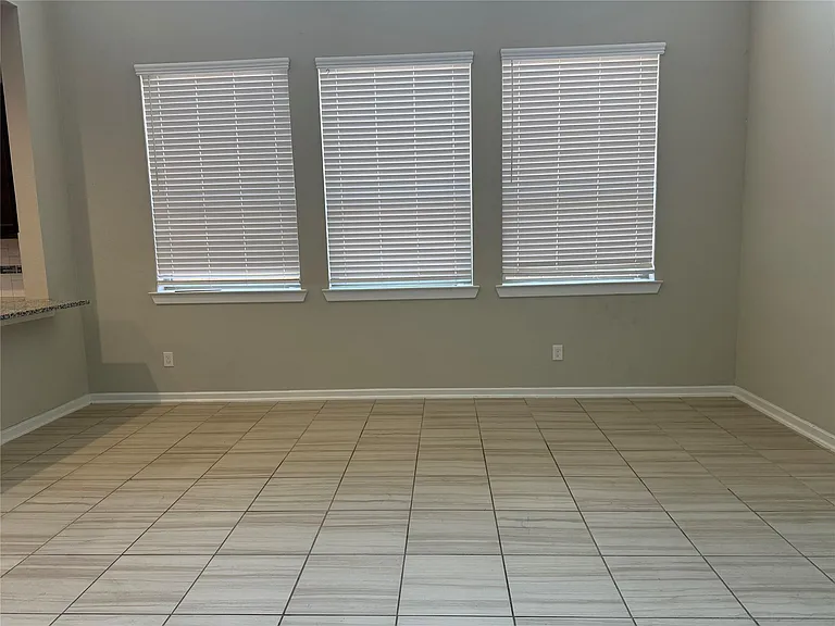 21535 Reserve Hill Ln — Photo 14