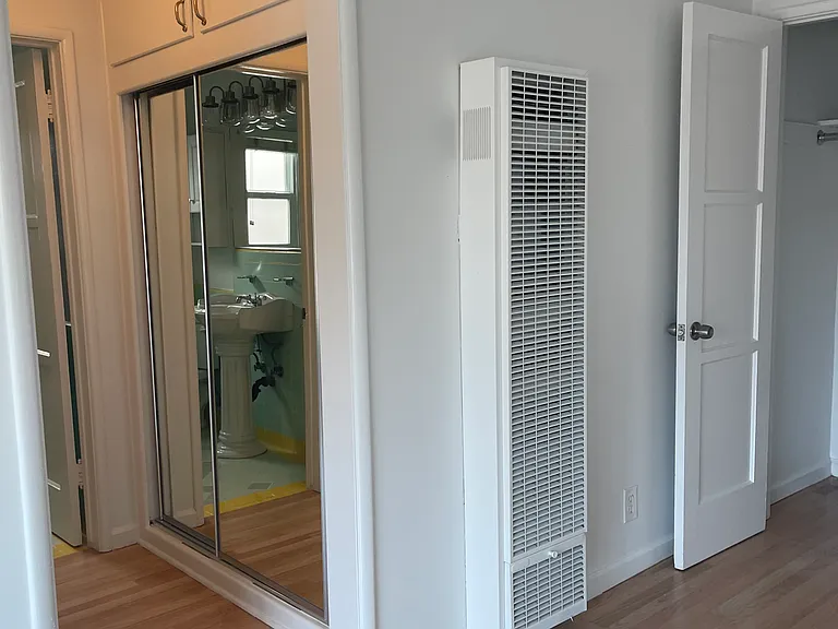 1849 N Harvard Blvd #4 — Photo 19