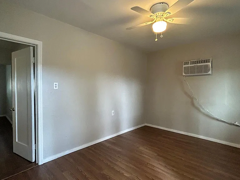 477 W Ramsey St #2 — Photo 5