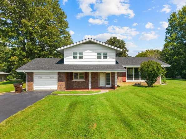 884 Maple St, Stanton, KY 40380