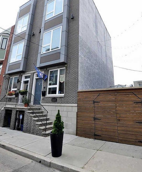 1st image of 1524 Dorrance St