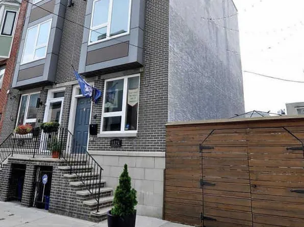 1524 Dorrance St, Philadelphia, PA 19146