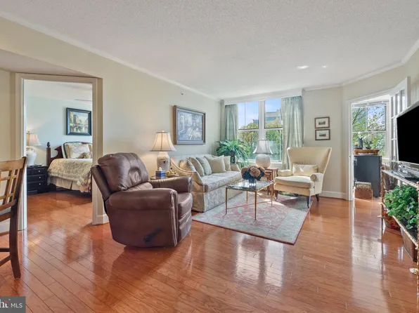 11800 Sunset Hills Rd Unit 711, Reston, VA 20190