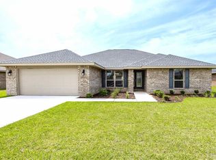 6208 Pineapple Dr, Milton, FL 32570