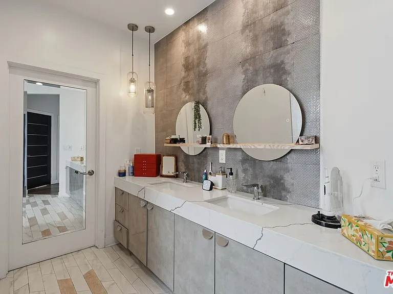 12911 Bluff Creek Dr — Photo 18